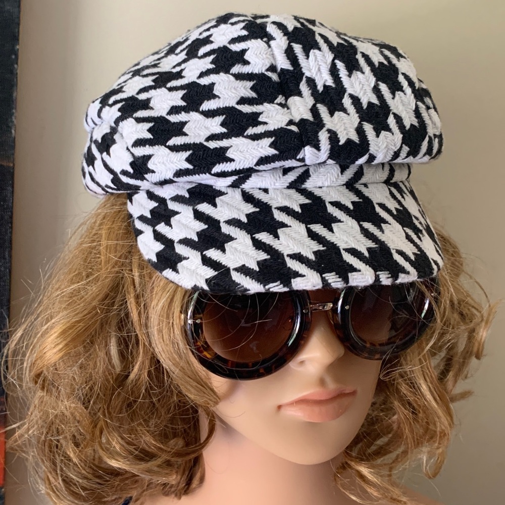 Houndstooth Newsboy Cap